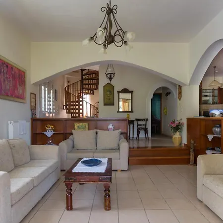 Traditional Villa In The Kefalonian Countryside 스파르티아